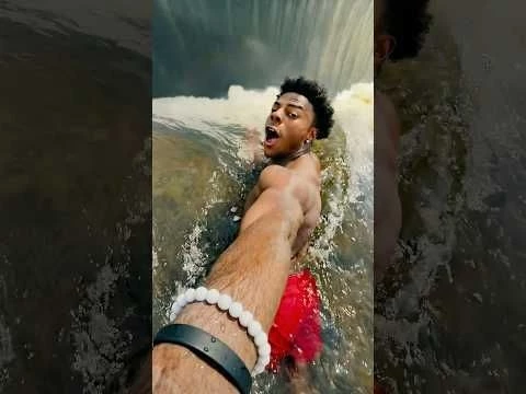 Swimming In The Devil#39;s Pool!