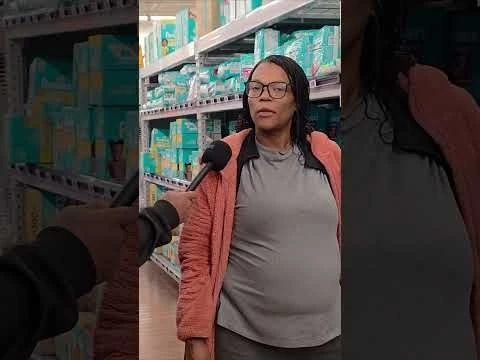 PREGNANT WOMAN RECEIVES THE BLESSING OF THE LORD IN WALMART! #jesussaves #interview #jesuslovesyou