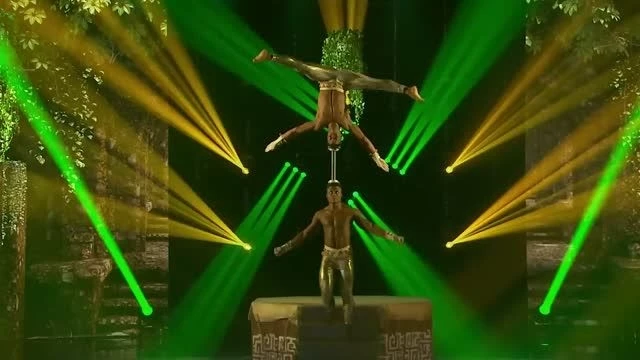 La DIFICULTAD de sus ACROBACIAS te dejarán SIN PALABRAS   Final   Got Talent All Stars 202[1]