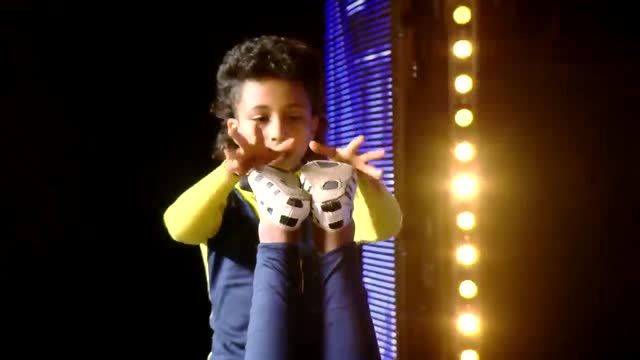 SENSATIONAL ACROBATS Get GOLDEN BUZZER on Spai